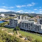 City Stadium Apartment On The Riverfront 38