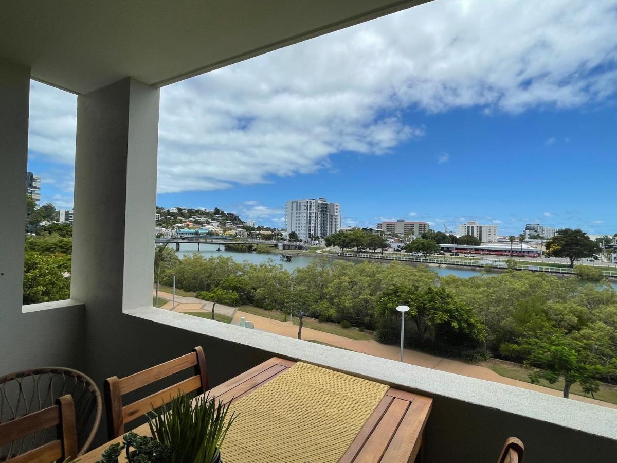 Stadium On The Riverfront 38 Apartment Townsville