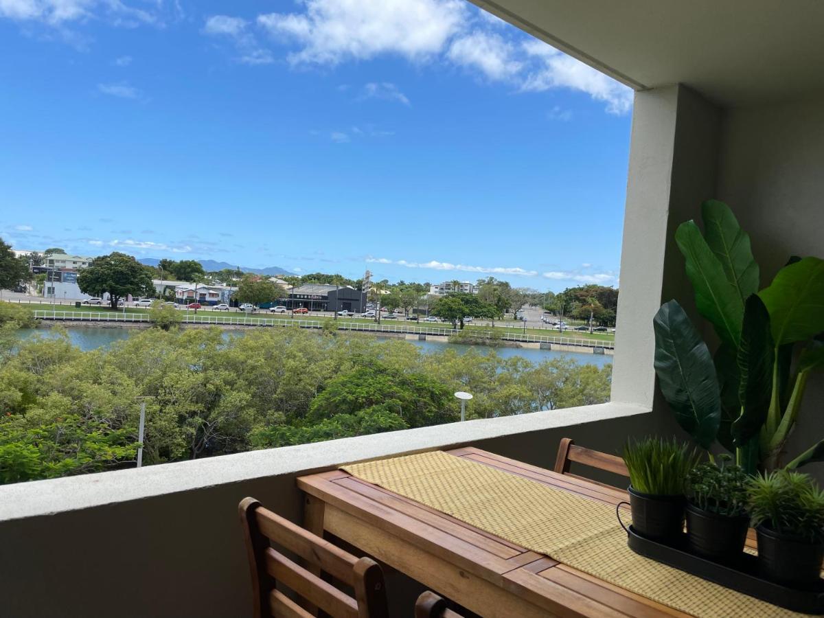Apartment Stadium On The Riverfront 38 Townsville